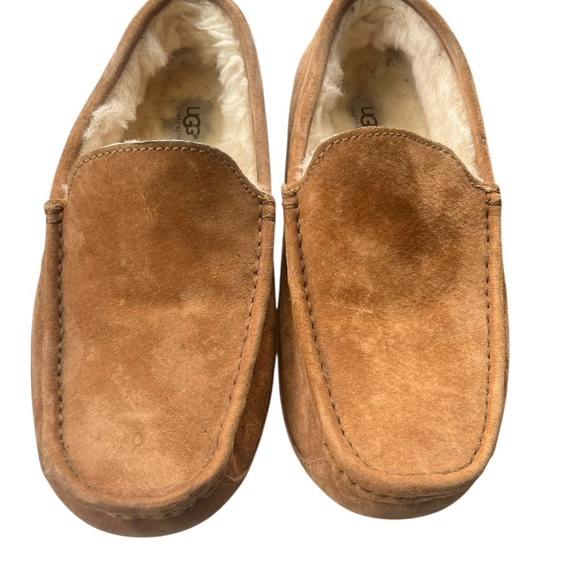 UGG Ascot Slipper (Men) Size 9, Used - Picture 2 of 8